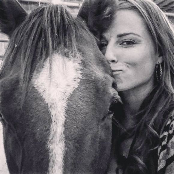 Meet your Posher, Kim - Picture 1 of 1